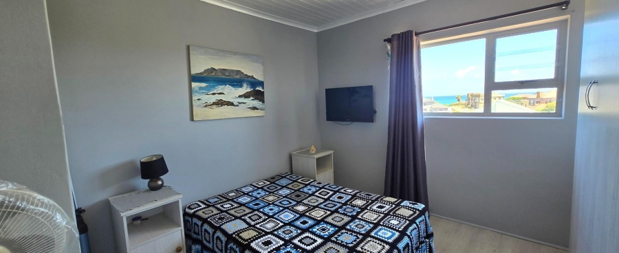 5 Bedroom Property for Sale in Kleinbaai Western Cape